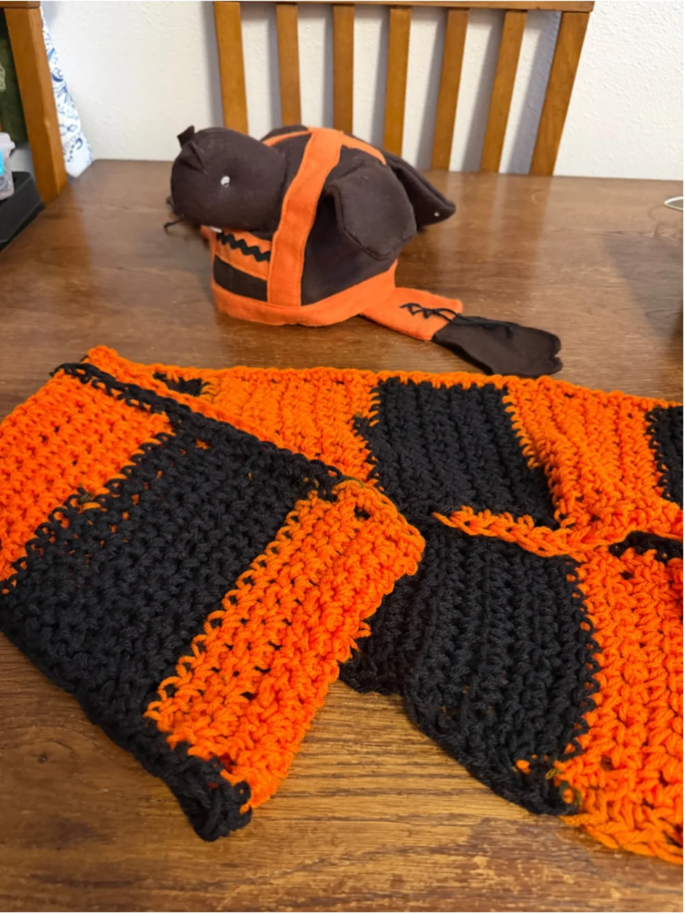 Handmade Oregon State Beavers OSU Beaver Hat & Crochet Scarf Set Orange Black
